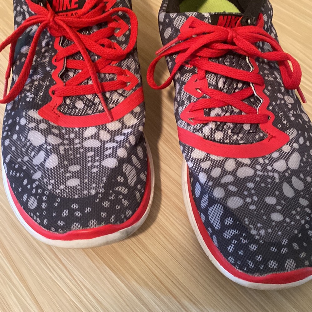 Nike Sneakers - Picture 2 of 7